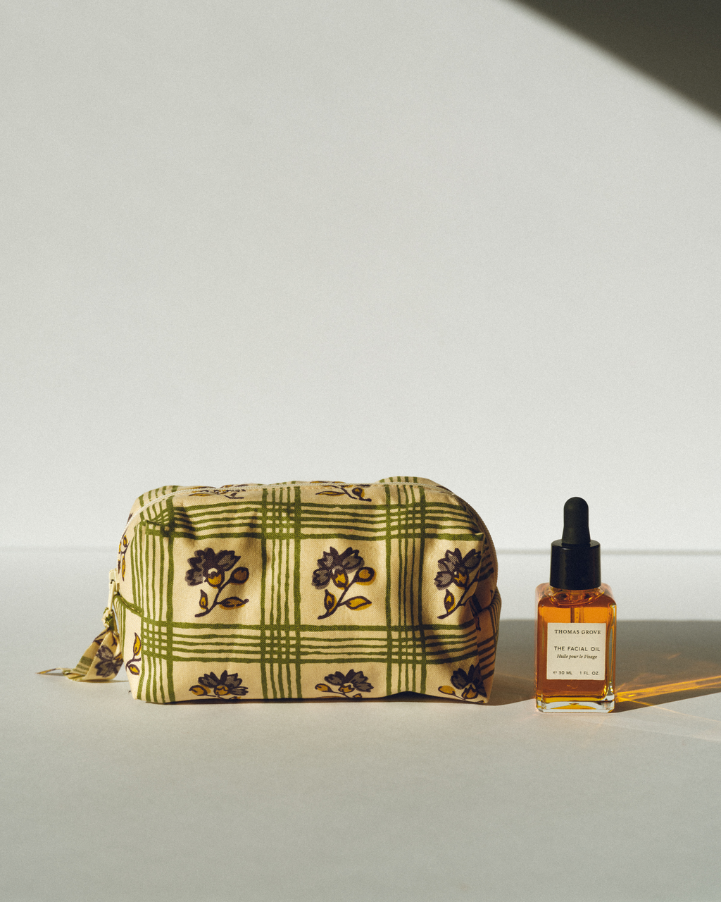 THE FACIAL OIL + CASEY HILL STUDIO X THOMAS GROVE SKIN MIMI CHINTZ COSMETIC BAG BUNDLE